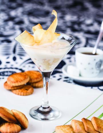 MOUSSE DE MANIOC  À LA CRÈME DE VANILL